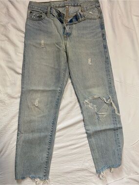 Light Blue Distressed Women’s Jeans